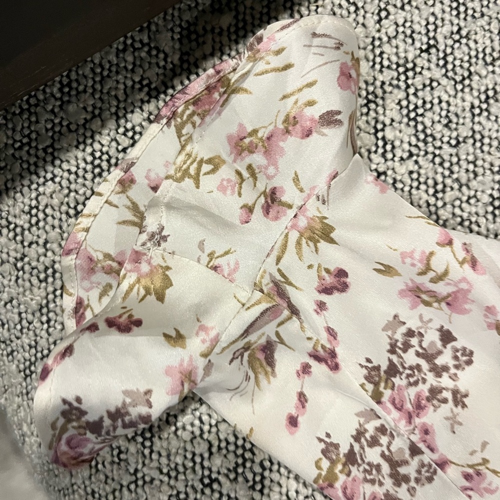 Astr Floral Print Ruffle Blouse - Picture 4 of 6